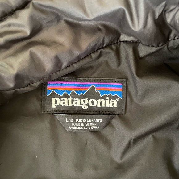 Patagonia Kid's Nano Puff Brick Quilt Jacket - Size Large (12) - Picture 4 of 11